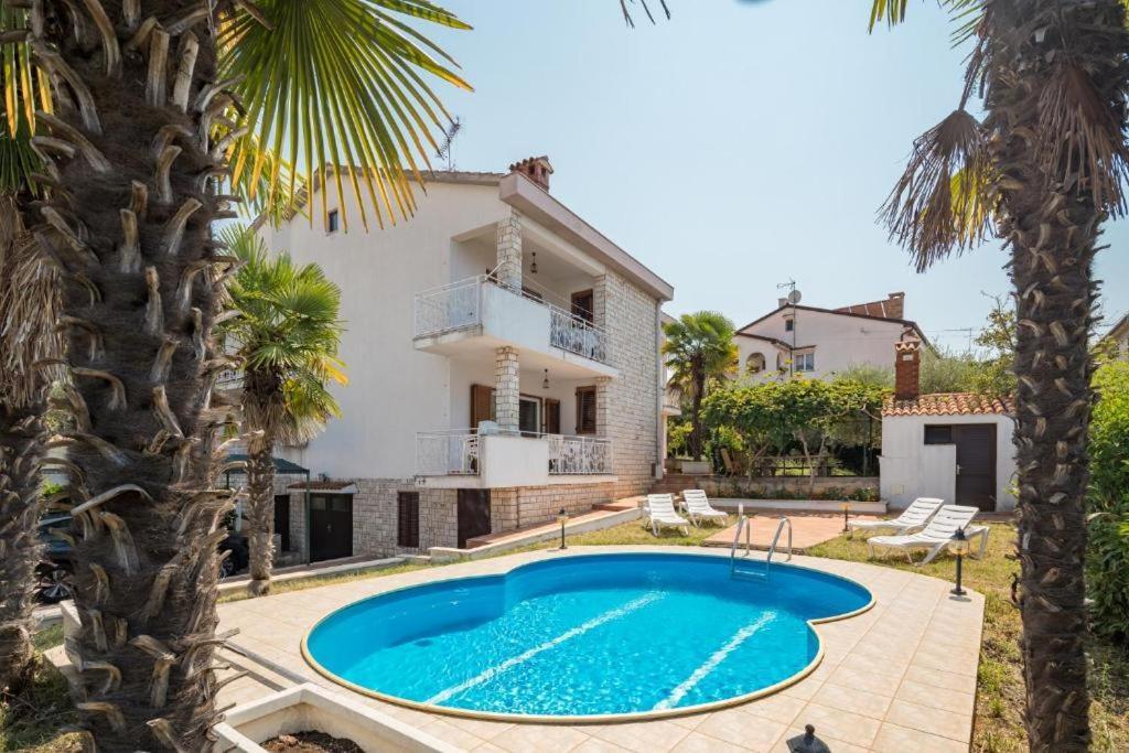 Villa More Mio Пореч Екстериор снимка